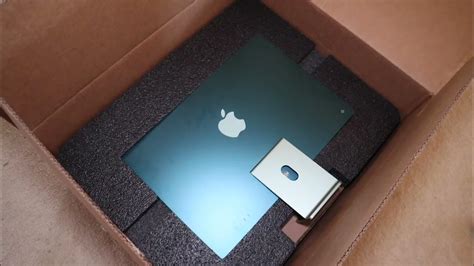 apple trade in kit box